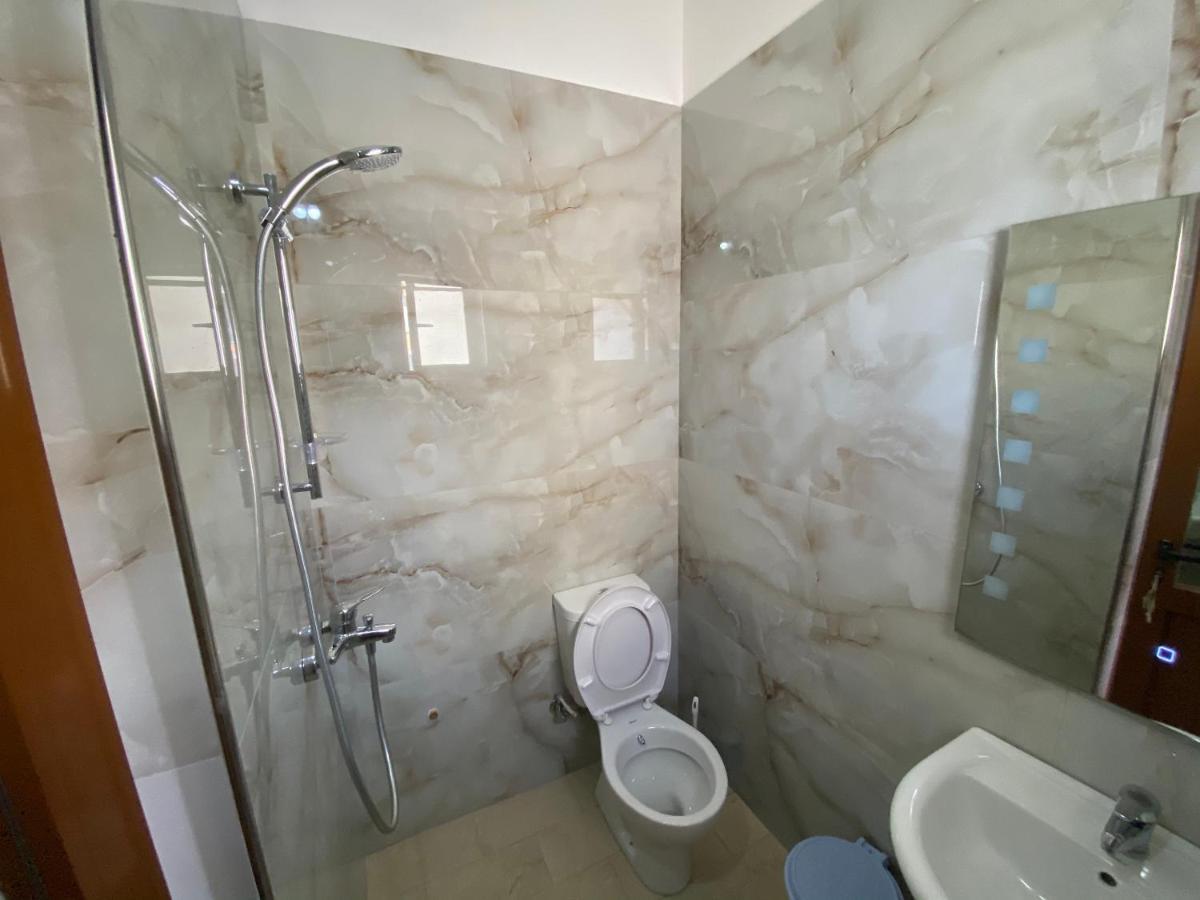 Guest House Lionel Durrës Extérieur photo
